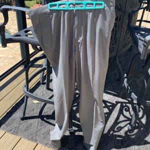 Walter Hagen Mens Gray Flat Front  Dress Pants Sz 34x32